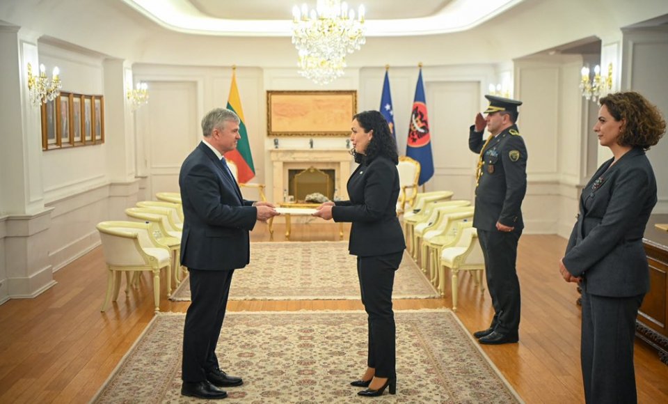 Lithuania’s Ambassador presents his letters of credence to the President of Kosovo