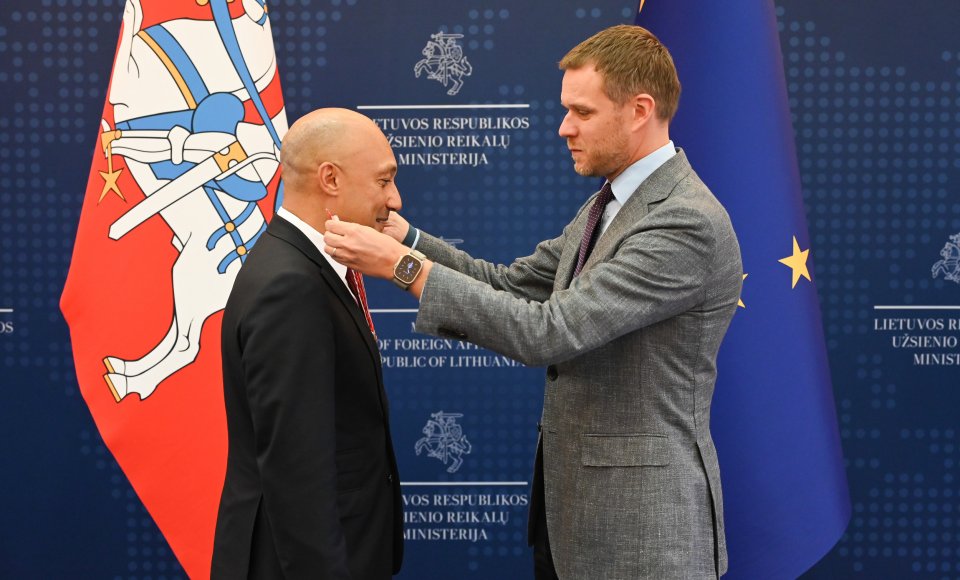 Gabrielius Landsbergis : le « Jardin de la Lituanie » à Paris est une confirmation des excellentes relations entre la Lituanie et la France et de leur avenir commun