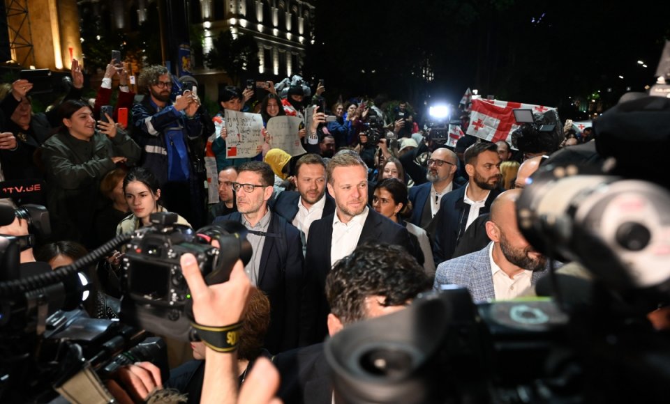 Landsbergis in Tbilisi addresses protesters: “The people of Georgia, just like the people of Lithuania, believe in Europe whole, free, and at peace”