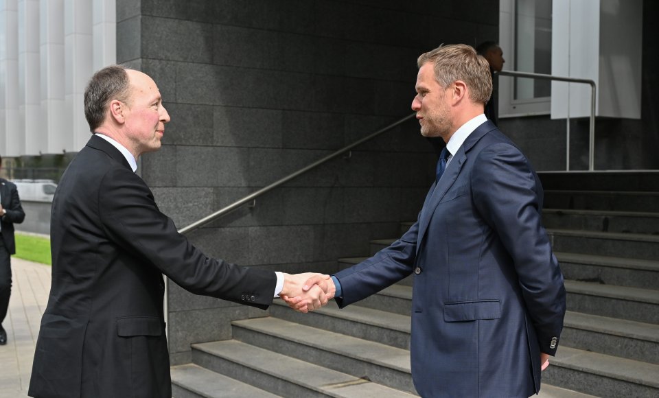 G. Landsbergis su Suomijos Parlamento pirmininku J.Halla-aho: bendrų geopolitinių iššūkių akivaizdoje ir toliau sieksime stiprinti dvišalio ir regioninio bendradarbiavimo perspektyvas