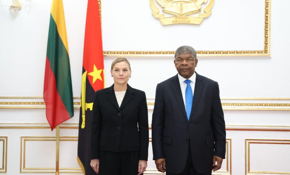 Ambasadorė R. Jankauskaitė Angoloje įteikė skiriamuosius raštus