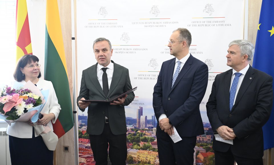 S. Šatūnas: ES plėtra – istorinis šansas ES ir jos kaimynėms, Š. Makedonija nusipelnė greičiau judėti į ES