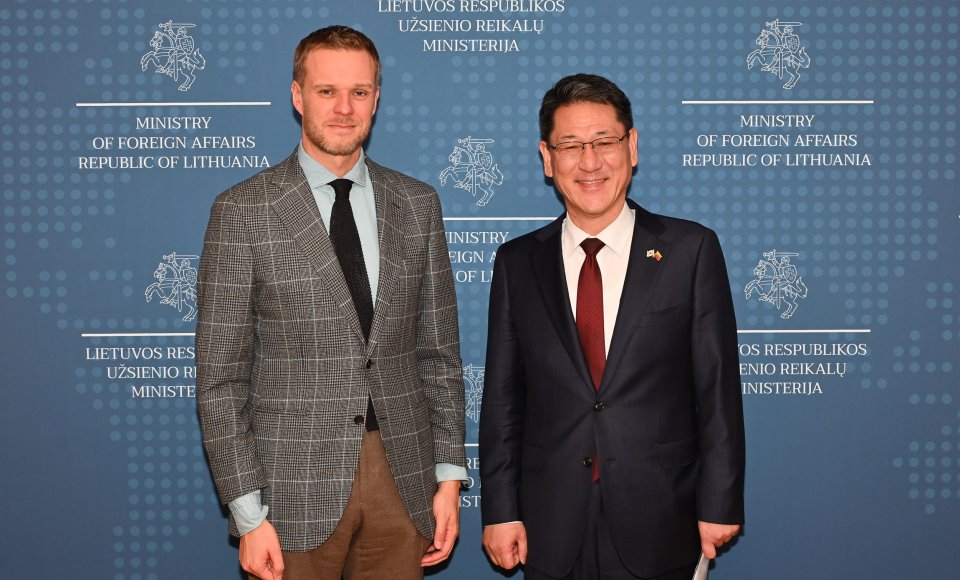 Ministras G. Landsbergis su naujuoju Korėjos Respublikos ambasadoriumi Lietuvai: Šiaurės Korėjos grėsmė tiesiogiai priartėjo prie Europos sienų