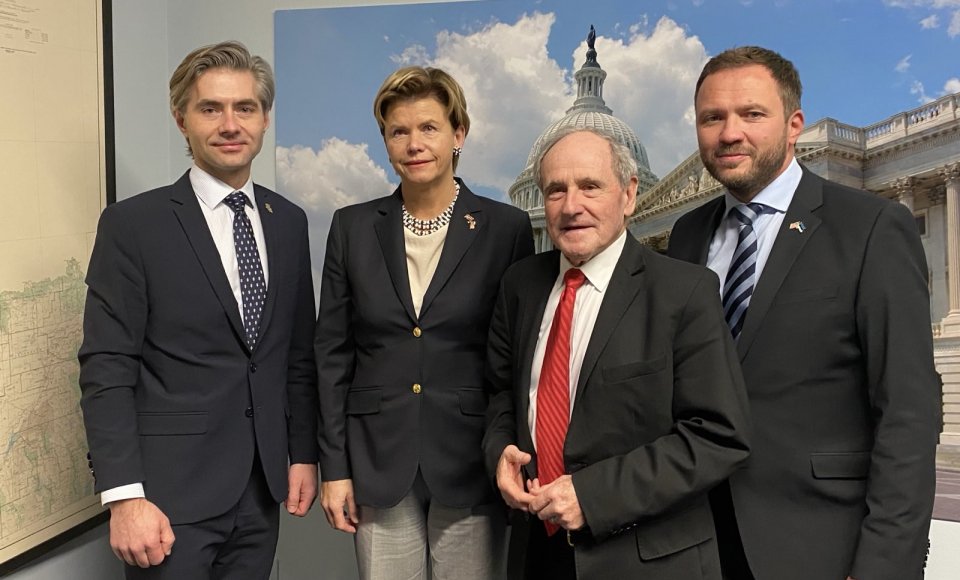 Kęstutis Budrys a rencontré les représentants du groupe d’amitié avec les pays baltes au Sénat...