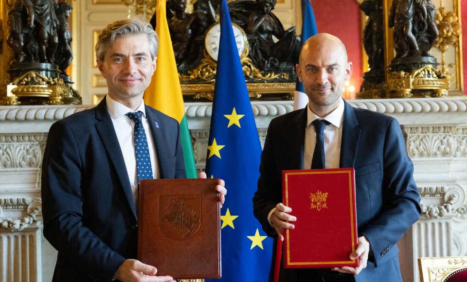 Lietuvos ir Prancūzijos ministrai pasirašė strateginės partnerystės veiksmų planą