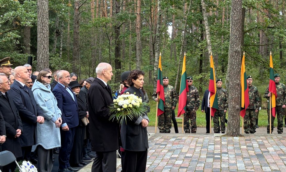 Wiceminister Plepytė oddała hołd ofiarom ludobójstwa litewskich Żydów