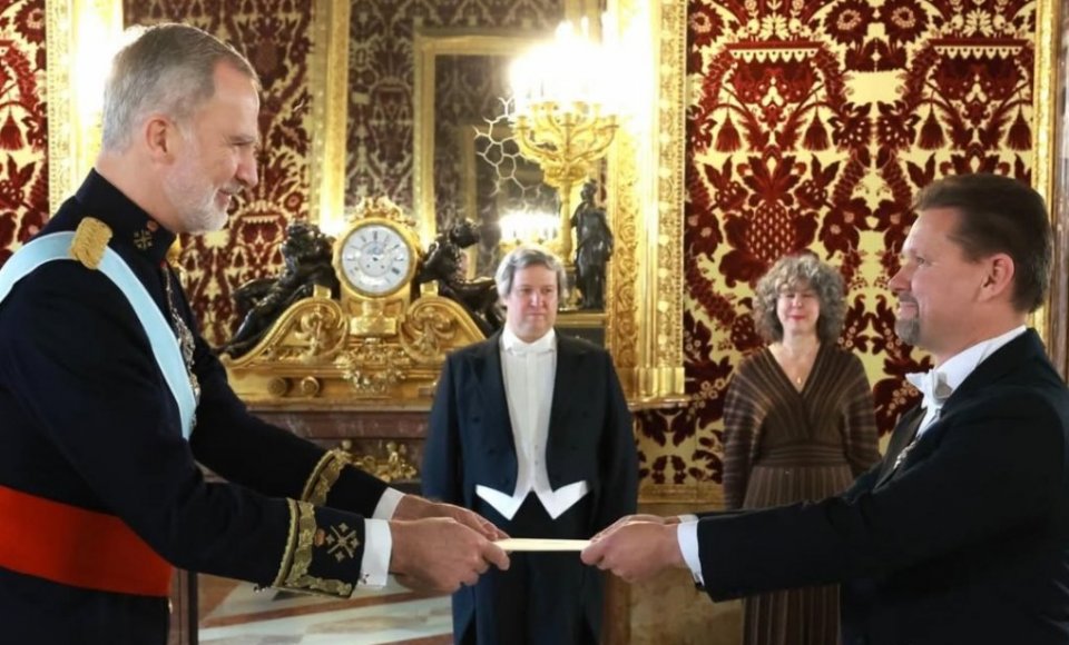 Ambasadorius T. Irnius įteikė skiriamuosius raštus Ispanijos karaliui