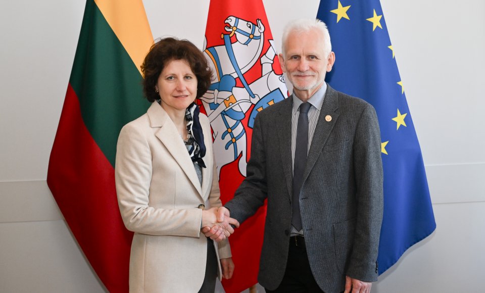 Užsienio reikalų ministerijoje lankėsi A. Bialiatskis