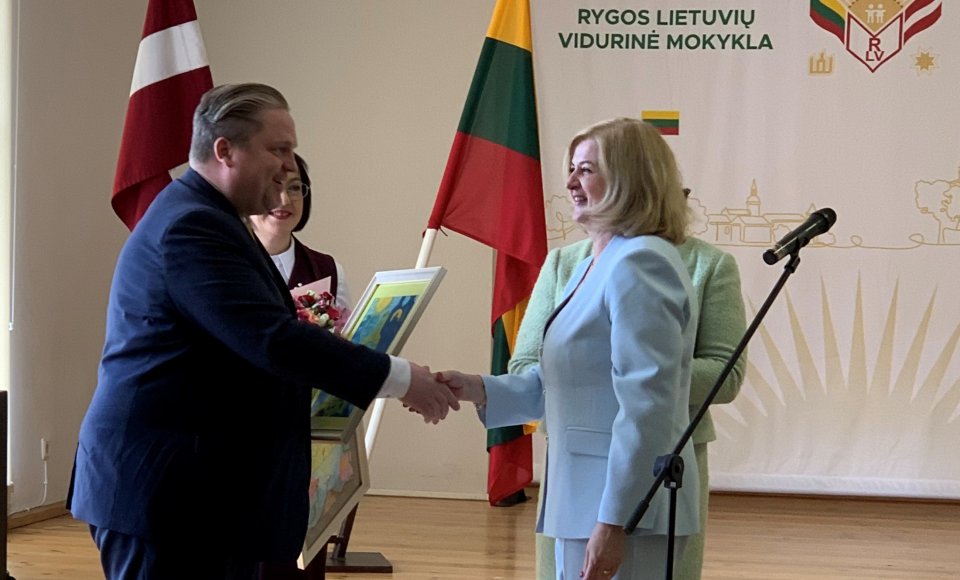 Viceministras T. Valys: Rygos lietuvių vidurinė mokykla – lietuviškos tapatybės tvirtovė 