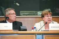 Diskusijos iniciatoriai T.Savi ir D.Budreikaitė