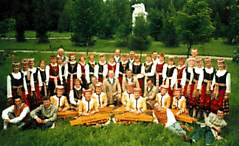 Alytaus liaudies dainų ir šokių ansamblis „Dainava”. Ansamblio archyvo nuotr.