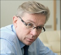 Užsienio reikalų ministras A.Ažubalis tikino, kad pirmininkaudama ESBO Lietuva daug dėmesio skirs ir spaudos laisvei. Alinos Ožič nuotr.