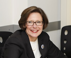 Planai: ambasadorė Anne E. Derse teigė daugiausiai pastangų dėsianti stiprinant Lietuvos ir JAV bendradarbiavimą ekonomikos bei verslo srityse. N.Jankausko nuotr.