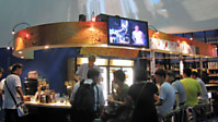 Les visiteurs peuvent apprécier la tradition culinaire locale (Image: Radio 86)