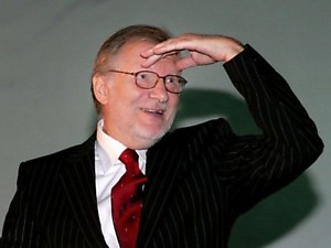 Dirbdamas diplomatinį darbą J.Budraitis naudojasi savo, kaip aktoriaus, populiarumu Rusijoje. R.Jurgaičio nuotr.