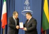 Linas Linkevičius (right) and Giulio Terzi di Sant'Agata signed an intergovernmental agreement