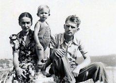 Abu P. Liutkaus tėvai – žemaičiai, tėvas A. Liutkus gimė Leckavoje, mama Janina Mikulskytė kilusi iš Telšių rajono. Asmeninio archyvo nuotr.