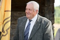Saugo prisiminimus. J.Urbšio sūnėnas Aloyzas Urbšys patikino, kad Zaosės sodyba garsiajam jo dėdei reiškusi ypač daug. Joje J.Urbšys praleido ne vienerius vaikystės ir paauglystės metus. T.Kavaliausko nuotr.