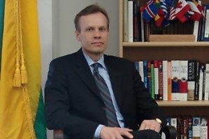 Partnerystė. Lietuvos ambasadorius JAV A.Brūzga tikisi, kad B.Obama nepamirš Europos ir Baltijos šalių. Redakcijos archyvo nuotr.